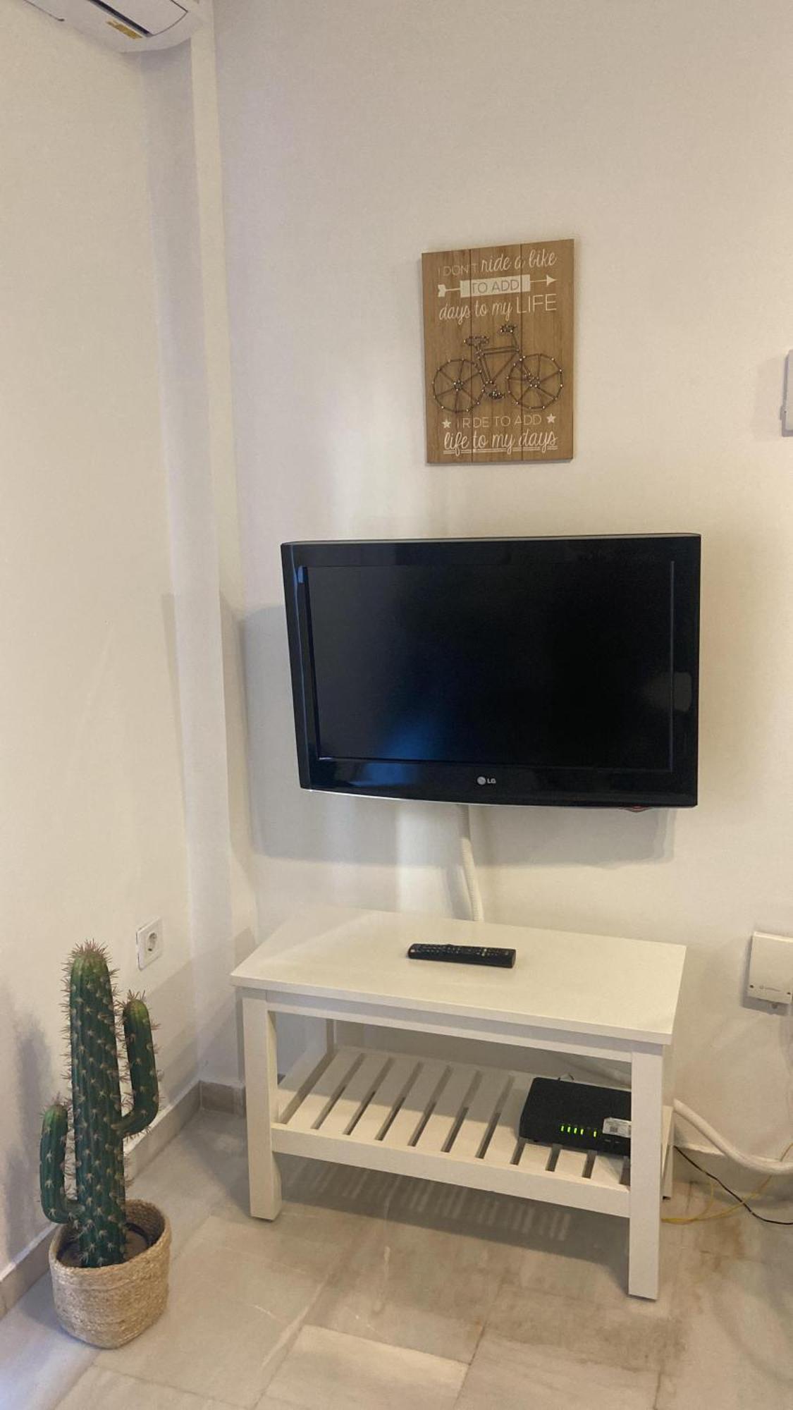 Apartamento Melina Arlu - Barrio La Victoria Málaga Eksteriør bilde