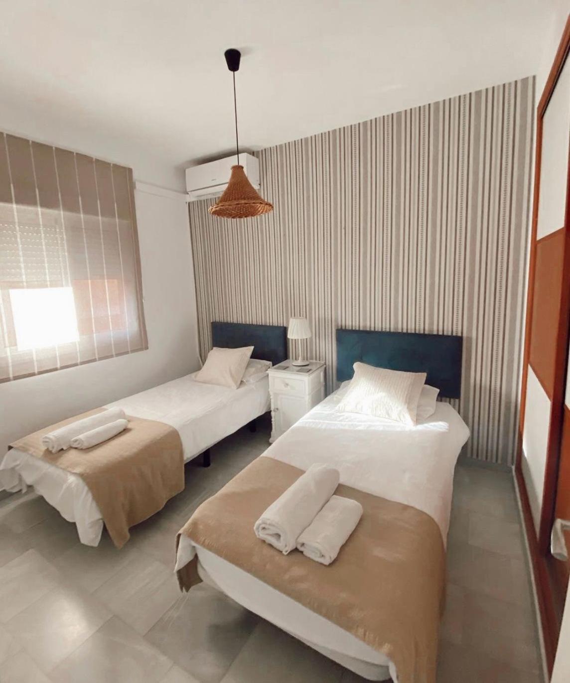 Apartamento Melina Arlu - Barrio La Victoria Málaga Eksteriør bilde